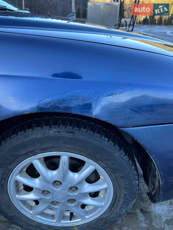 Седан Daewoo Leganza 2001 в Львове