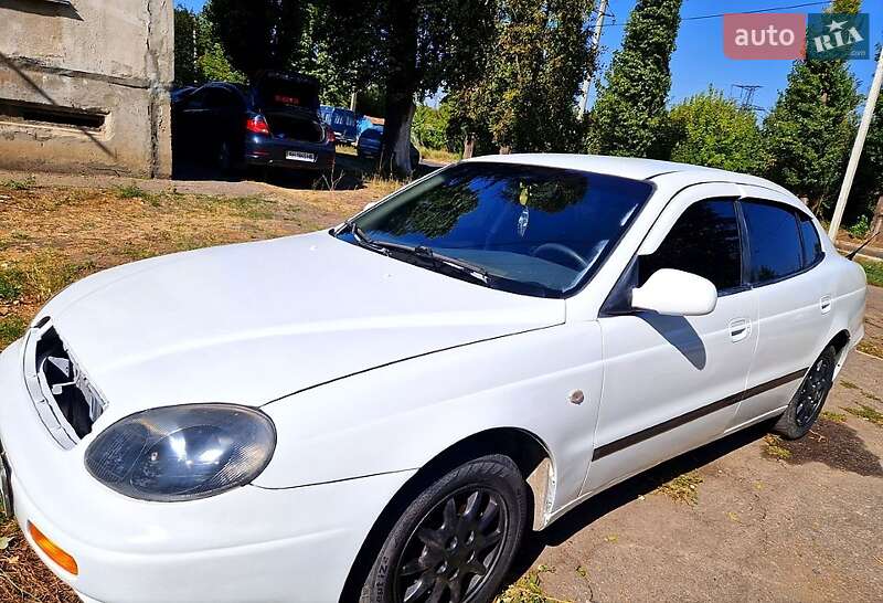 Седан Daewoo Leganza 2001 в Павлограде