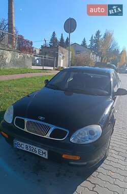 Седан Daewoo Leganza 2001 в Львове