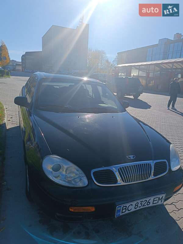 Седан Daewoo Leganza 2001 в Львове