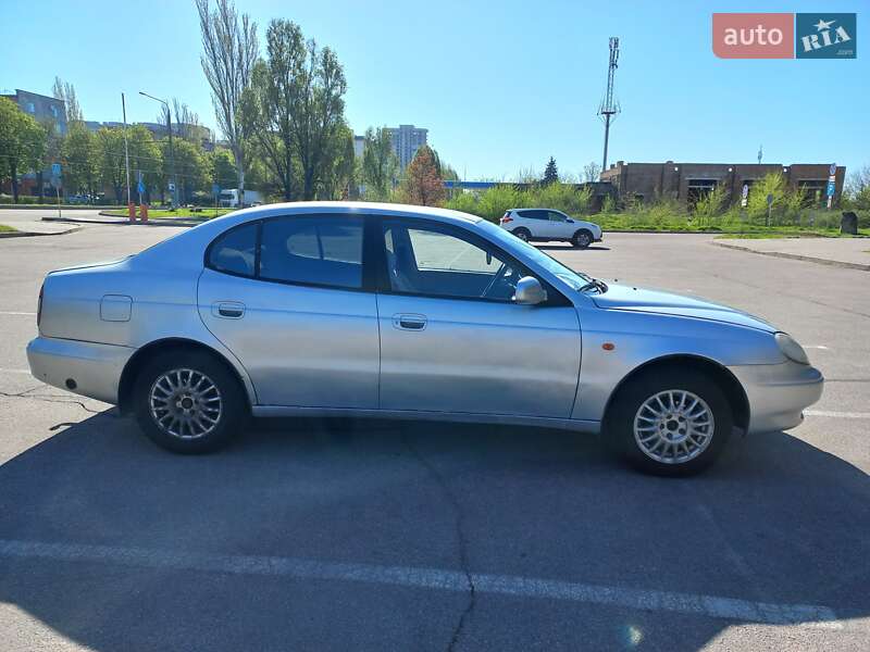 Седан Daewoo Leganza 1998 в Львові