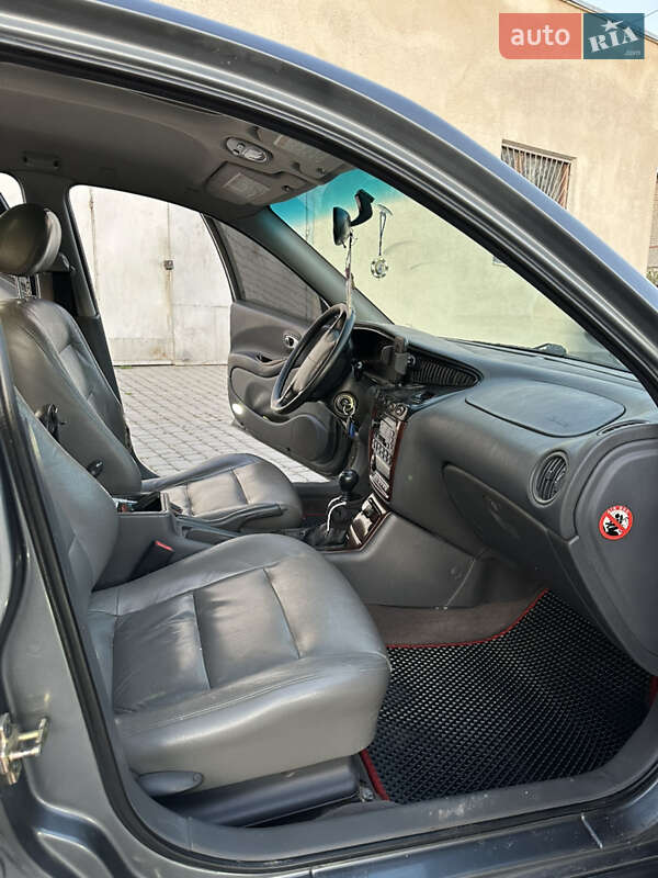 Седан Daewoo Leganza 2001 в Борщеве
