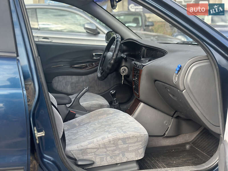 Седан Daewoo Leganza 1999 в Киеве