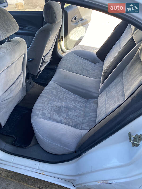 Седан Daewoo Leganza 1999 в Каменском