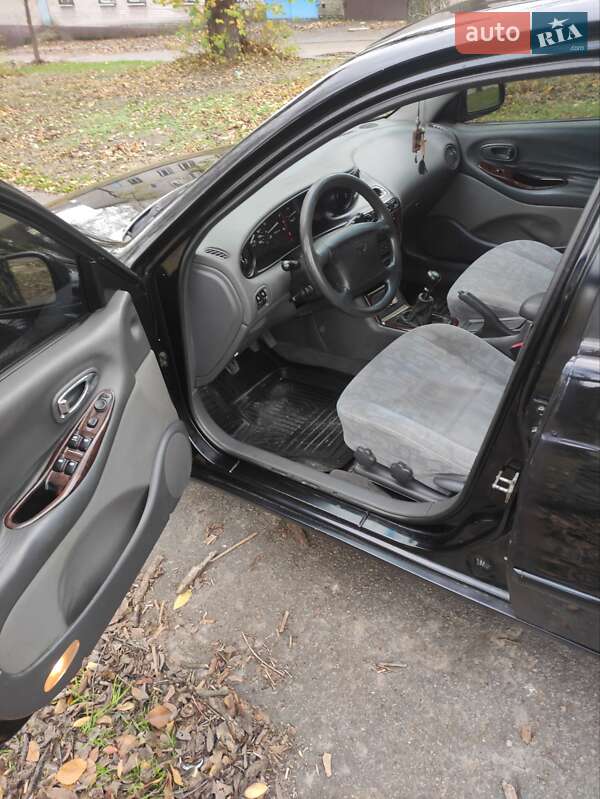 Седан Daewoo Leganza 1998 в Дніпрі