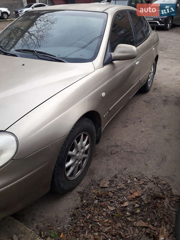 Седан Daewoo Leganza 2001 в Миколаєві