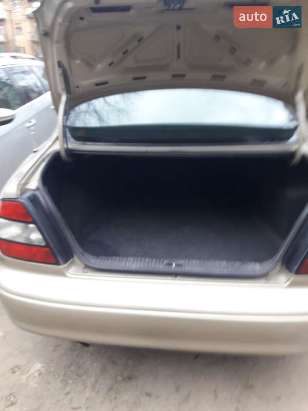 Седан Daewoo Leganza 2001 в Миколаєві