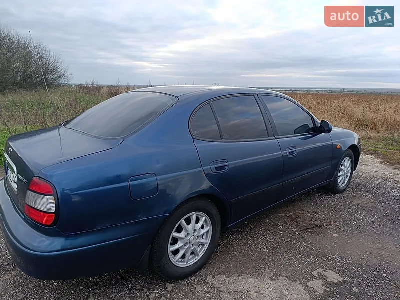 Daewoo Leganza 1998