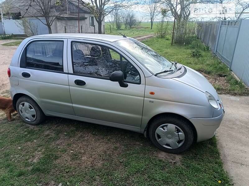 Хэтчбек Daewoo Matiz 2012 в 