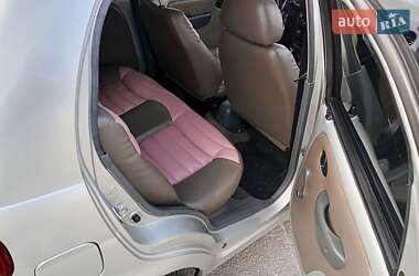 Хетчбек Daewoo Matiz 2011 в 