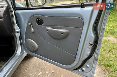 Хэтчбек Daewoo Matiz 2011 в 