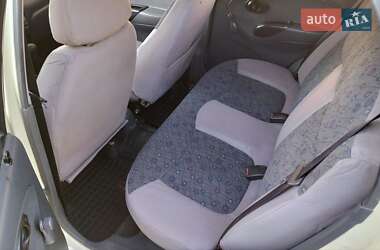 Хэтчбек Daewoo Matiz 2012 в 