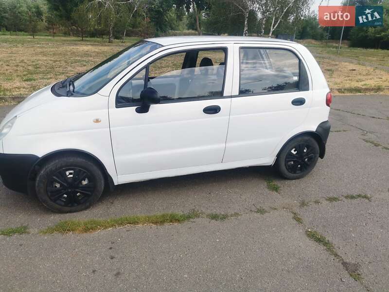 Хэтчбек Daewoo Matiz 2013 в 