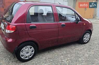 Хэтчбек Daewoo Matiz 2012 в 