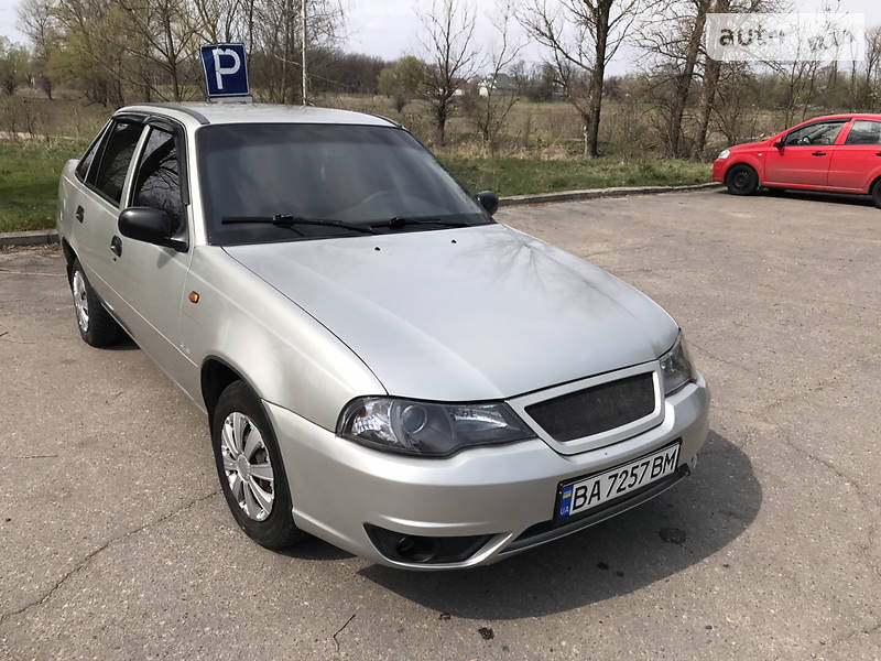 Седан Daewoo Nexia 2008 в Кременчуці