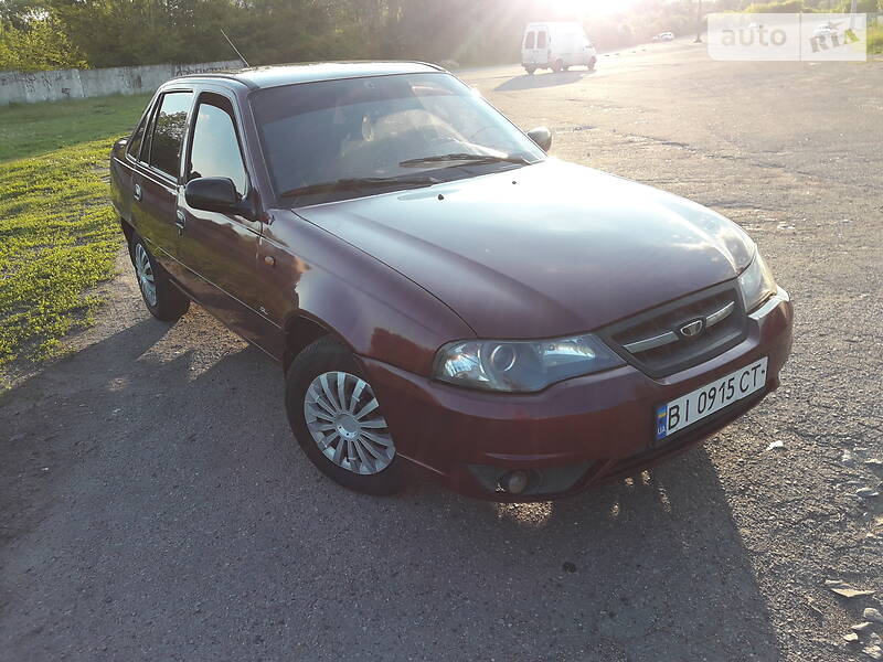 Седан Daewoo Nexia 2008 в Полтаве