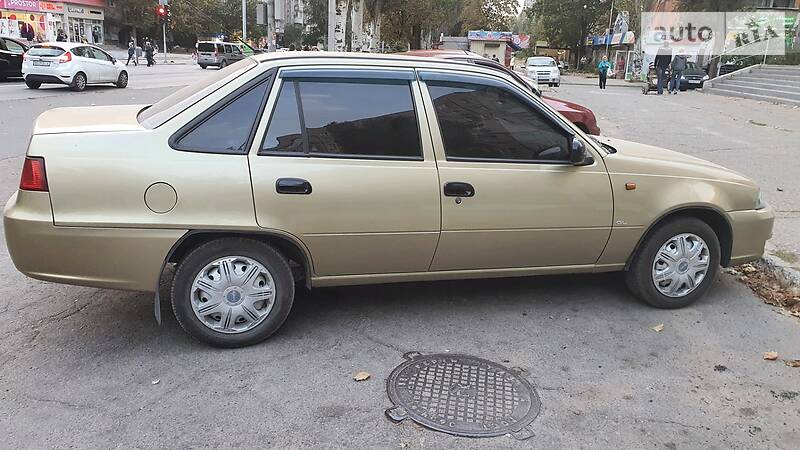 Седан Daewoo Nexia 2009 в Днепре