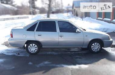 Седан Daewoo Nexia 1995 в 