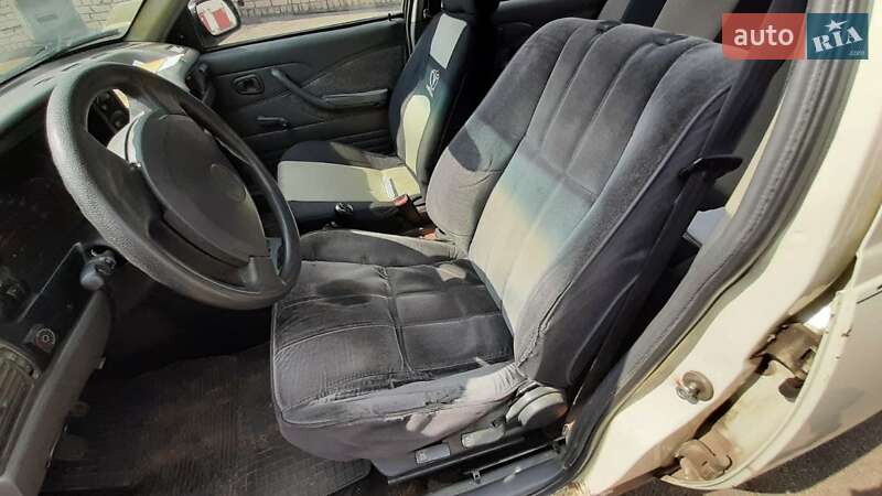 Седан Daewoo Nexia 2008 в Николаеве