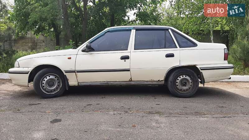 Седан Daewoo Nexia 2008 в Николаеве