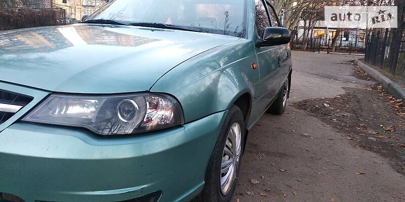 Седан Daewoo Nexia 2008 в 