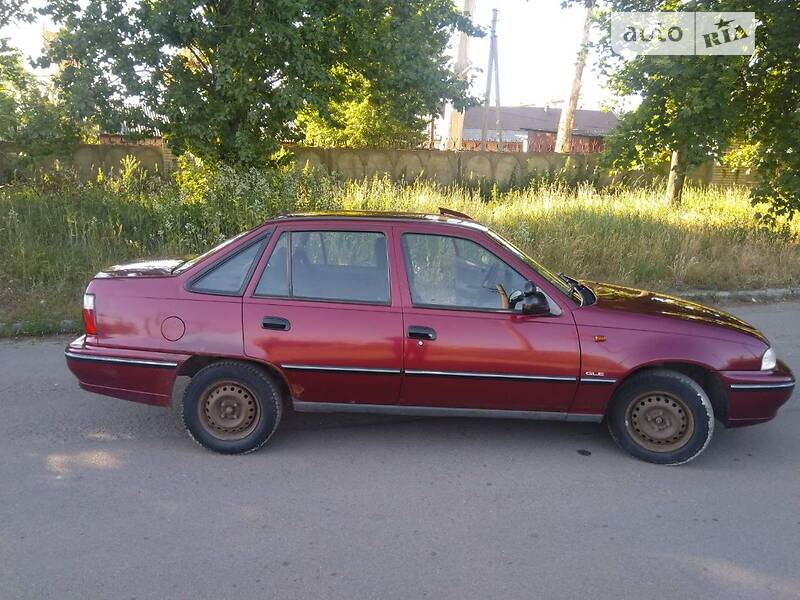 Седан Daewoo Nexia 2006 в Львове