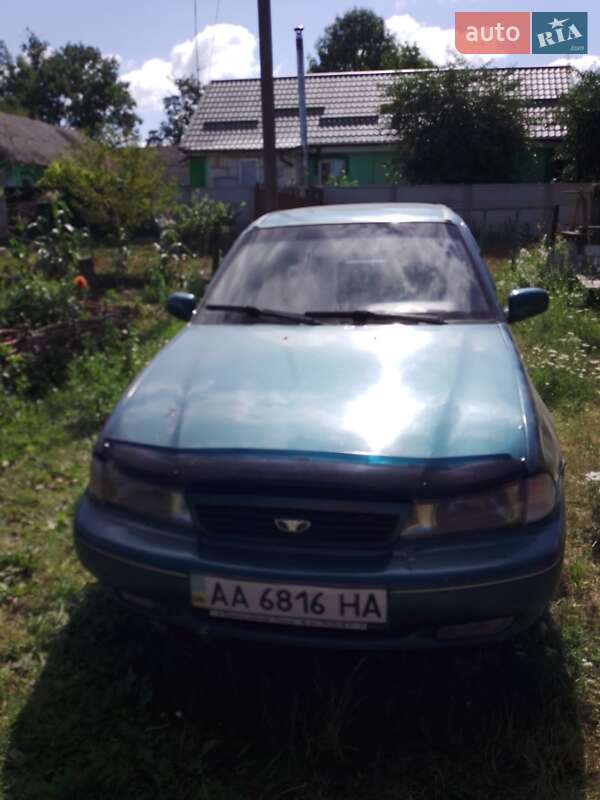 Седан Daewoo Nexia 1997 в 