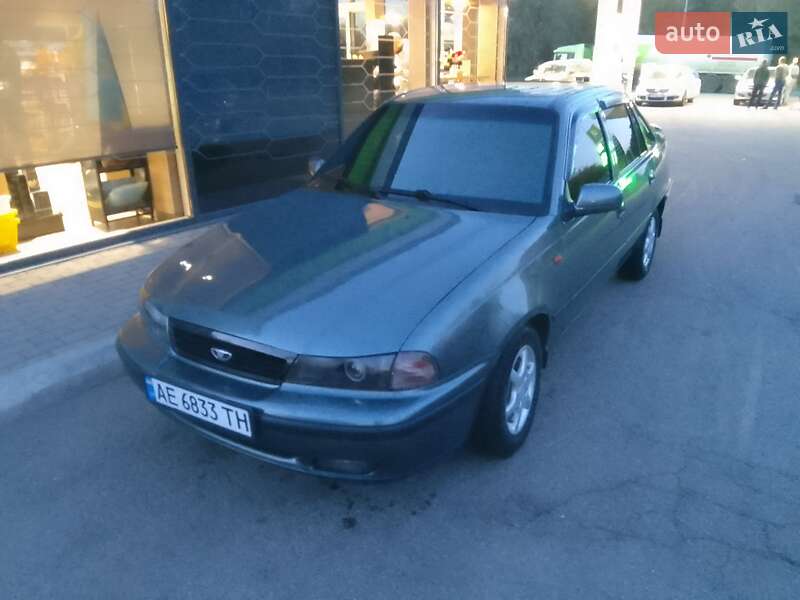 Седан Daewoo Nexia 1997 в Кривом Роге