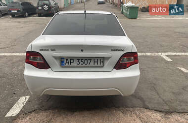 Седан Daewoo Nexia 2012 в 