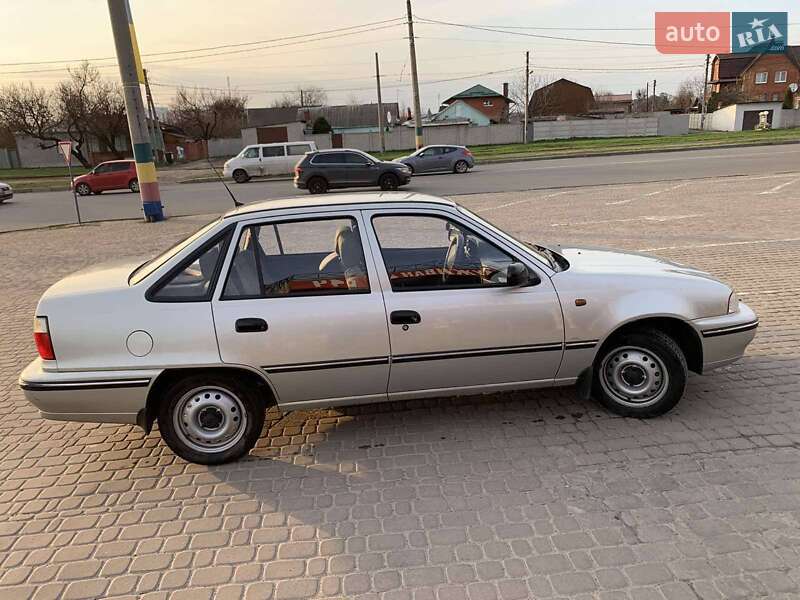 Седан Daewoo Nexia 2008 в Харькове