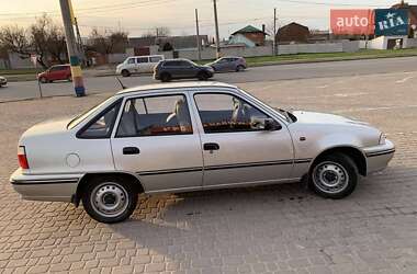 Седан Daewoo Nexia 2008 в 