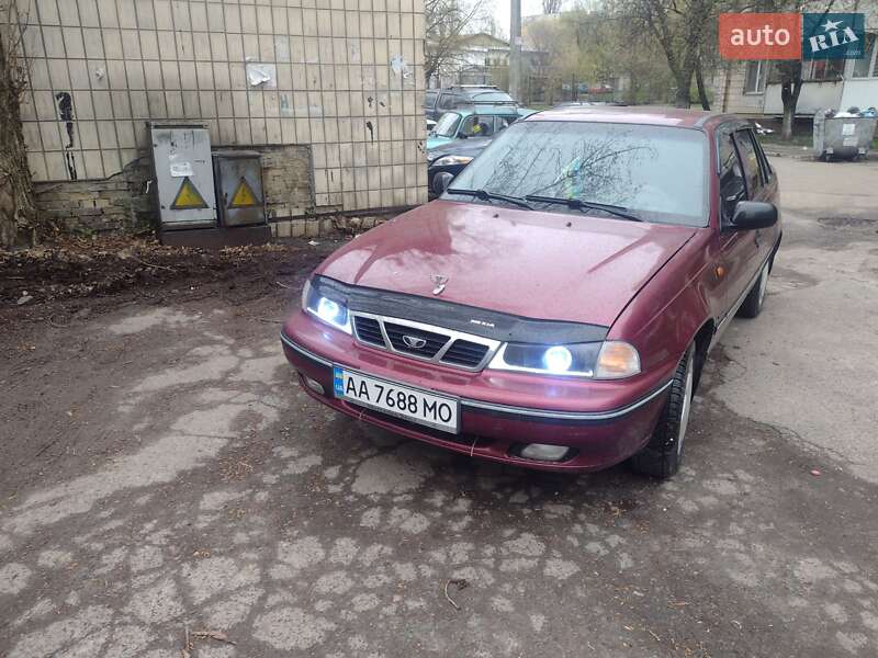 Седан Daewoo Nexia 2008 в Киеве