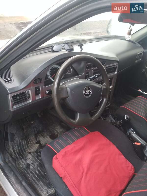 Седан Daewoo Nexia 2008 в Стрию