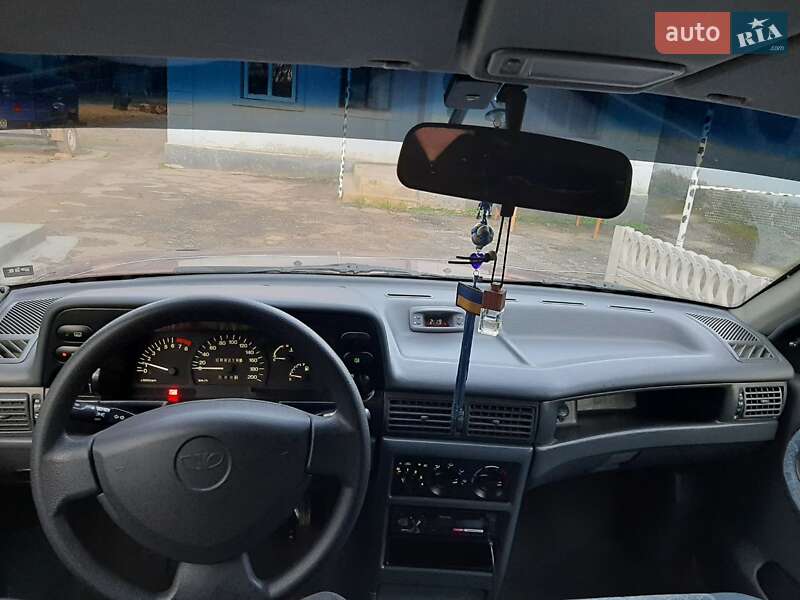 Седан Daewoo Nexia 2007 в Новій Одесі