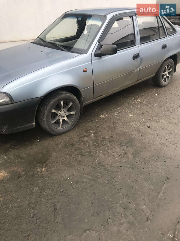 Седан Daewoo Nexia 2010 в 