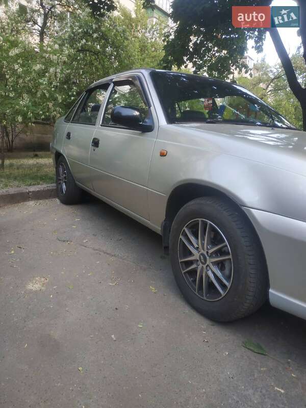 Седан Daewoo Nexia 2008 в Корсуне-Шевченковском