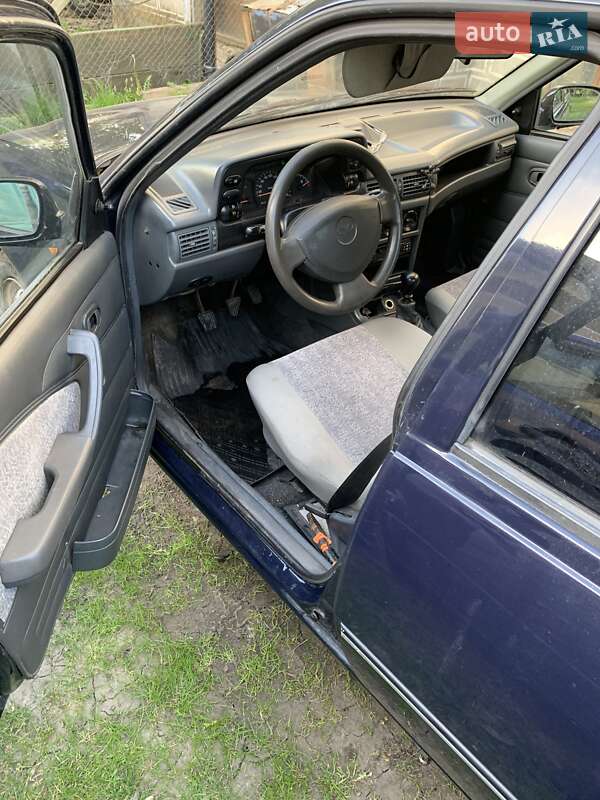 Седан Daewoo Nexia 2007 в Козове