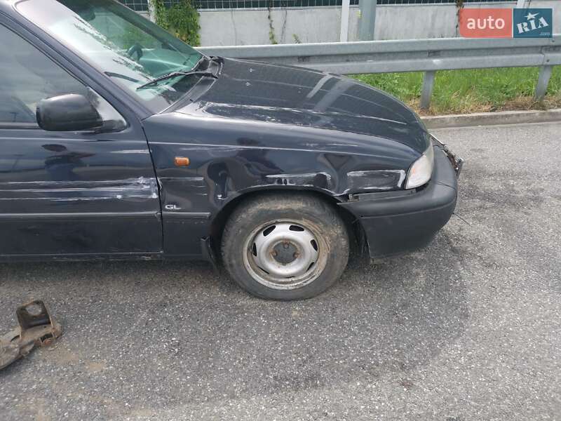 Седан Daewoo Nexia 2007 в Львове