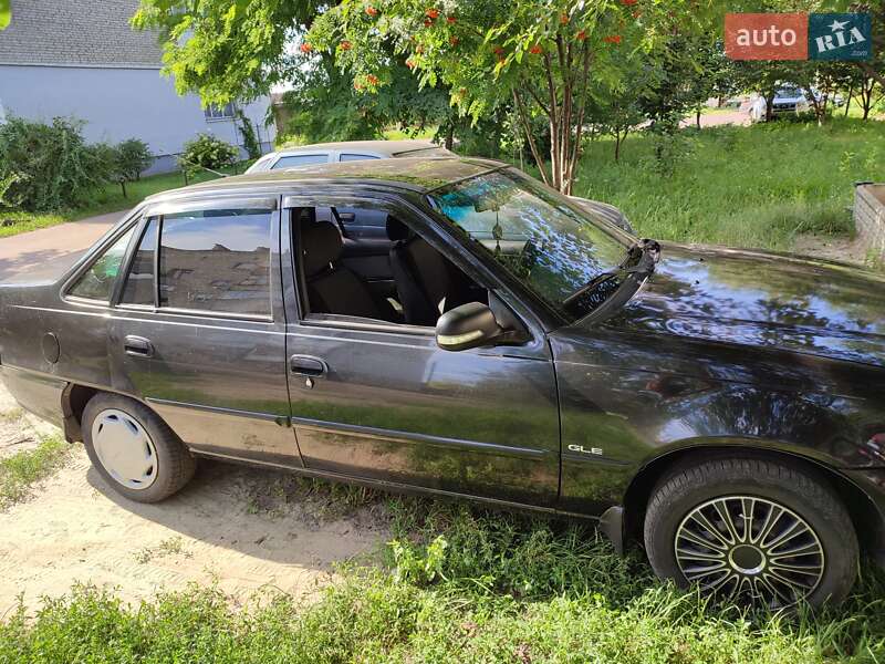 Седан Daewoo Nexia 2013 в Бурыни