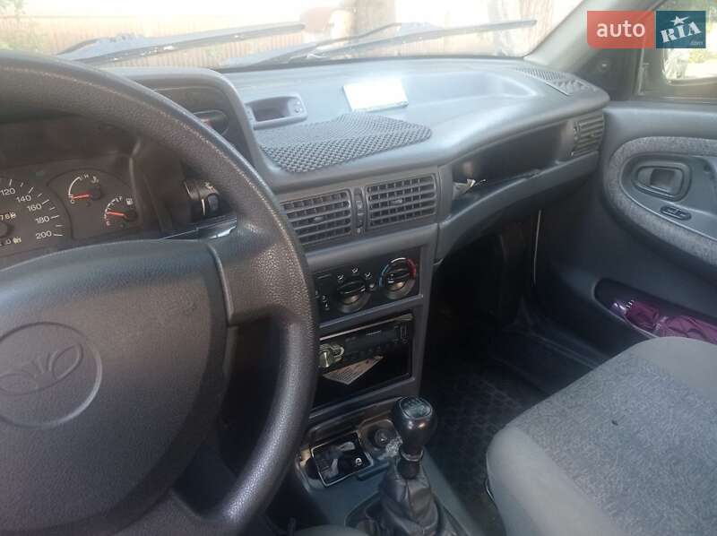 Седан Daewoo Nexia 2007 в Киеве