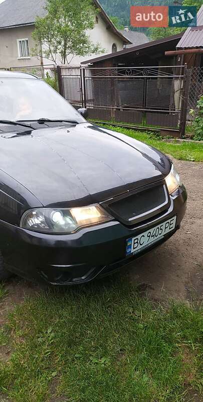 Седан Daewoo Nexia 2011 в Яворові