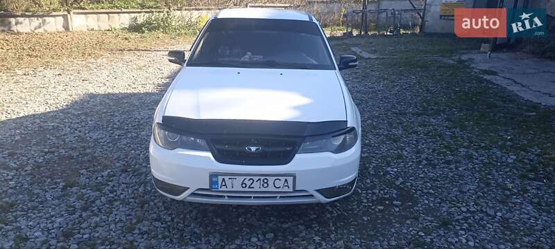 Седан Daewoo Nexia 1996 в Городенці
