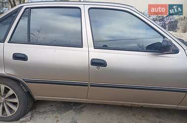 Седан Daewoo Nexia 2008 в 