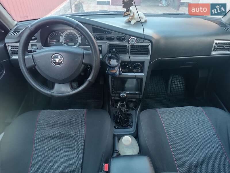 Седан Daewoo Nexia 2009 в Коростене