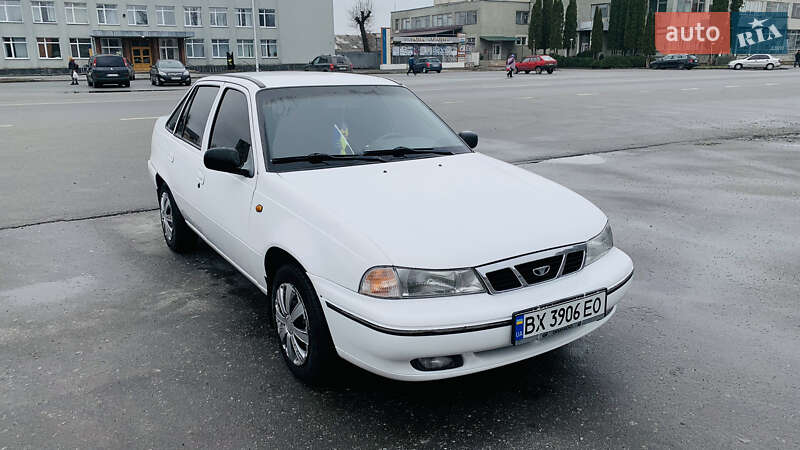 Седан Daewoo Nexia 2007 в Полонном