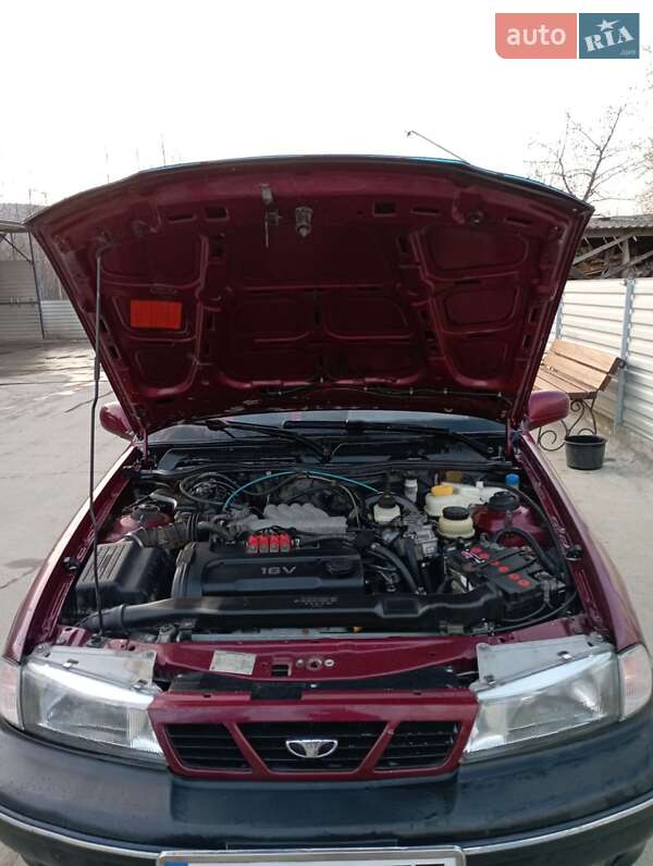 Седан Daewoo Nexia 2008 в Бориславі