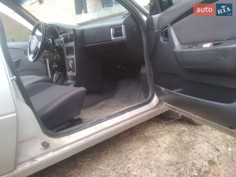 Седан Daewoo Nexia 2008 в Звенигородке