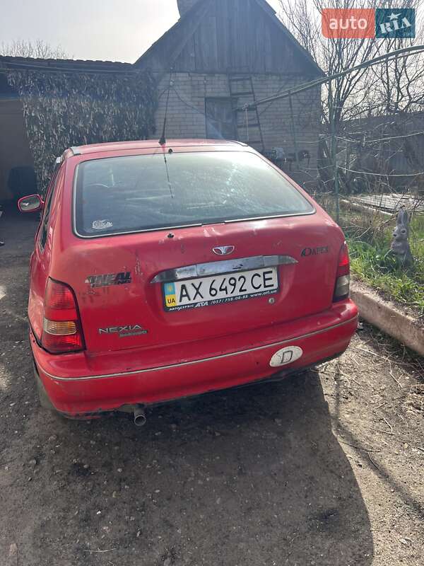 Седан Daewoo Nexia 1996 в Слов'янську