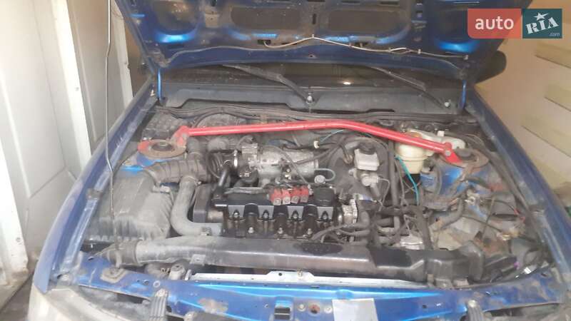Седан Daewoo Nexia 2011 в Черкасах