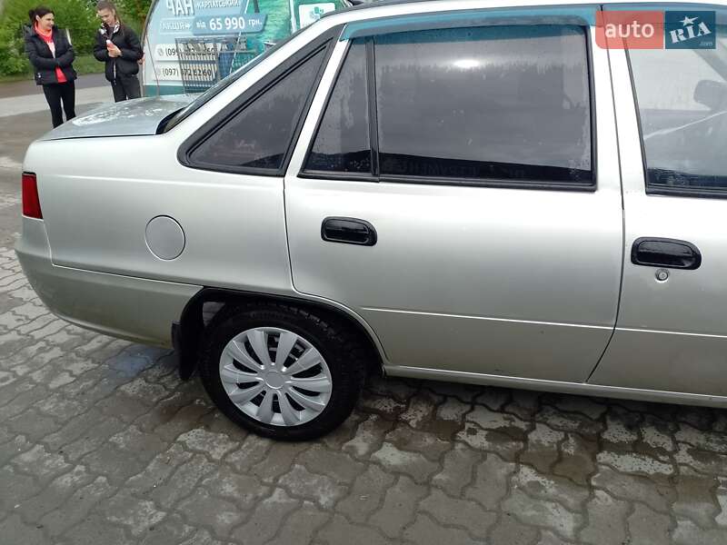 Седан Daewoo Nexia 2008 в Калуші